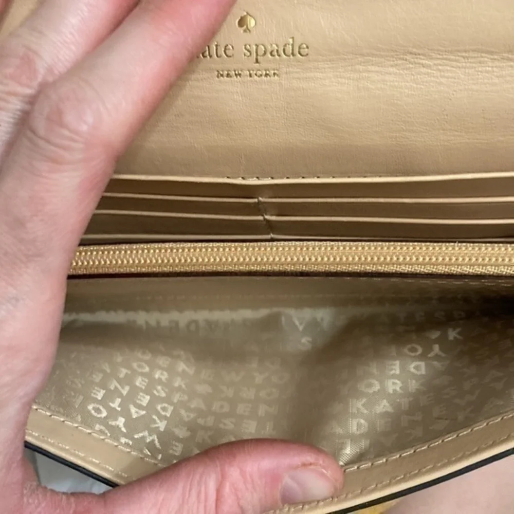 Kate spade black perforated leather wallet wristlet